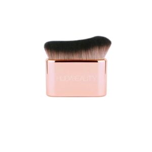 HUDA BEAUTY NYMPH Body Blur & Glow Brush هدى بيوتي فرشه اضاءه الجسم