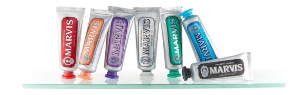 MARVIS TOOTHPASTE FLAVOR COLLECTION GIFT SET بكج مكون من 7 نكهات من معجون الأسنان