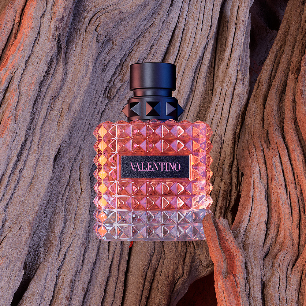 VALENTINO DONNA BORN IN ROMA EAU DE PARFUM 50ml فلينتينو عطر للنساء - Image 3