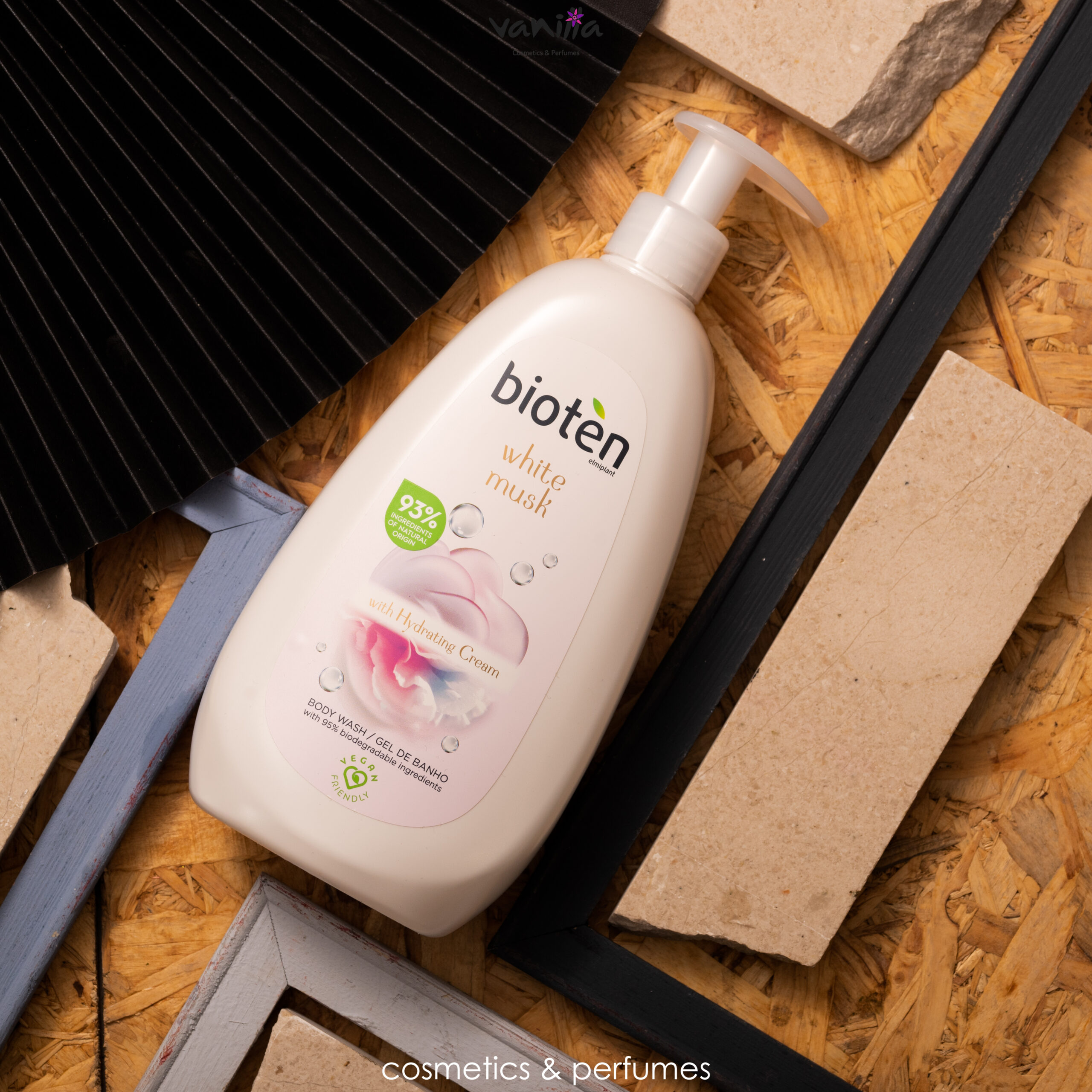 bioten Body wash with hydrating cream 700 ml بايوتين غسول جسم فانيلا