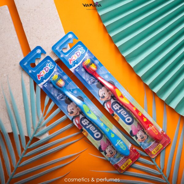 Oral_B kids Toothbrush اورال _بي فرشاة تنظيف الاسنان للأطفال