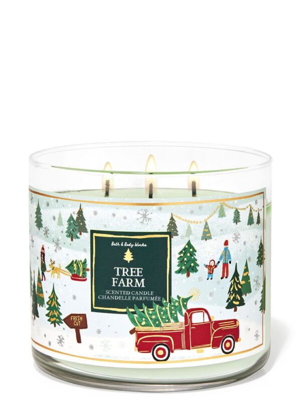 bath&body works tree farm شموع معطرة