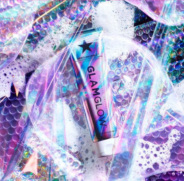 GlamGlow GENTLEBUBBLE Daily Conditioning Cleanser (150 ml) منظف وجه رغوي