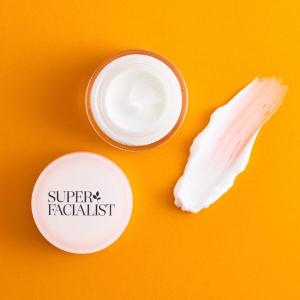 Super facialist Vitamin C+ Brighten Night Cream كريم ليلي فايتمن سي