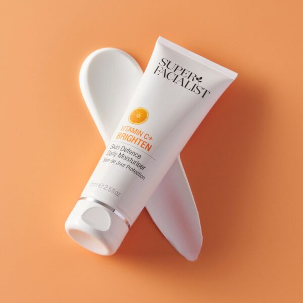 Super facialist Vitamin C+ Brighten Daily Moisturiser مرطب يومي بفايتمن سي