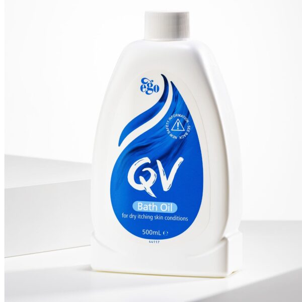 QV Bath Oil for dry itching skin conditions كيو في زيت استحمام للبشرة الجافة و الحكة