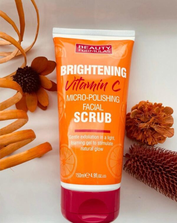 Beauty Formulas Brightening Vitamin C Micro-Polishing Facial Scrub 150ml بيوتي فورمولاس مقشر مبيض بفيتامين سي