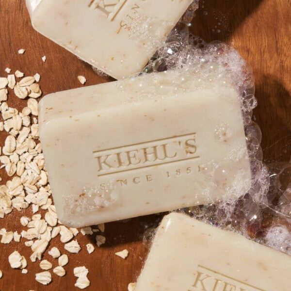 Kiehl’s Ultimate Man” Body Scrub Soap كيلز صابونة تقشير الجسم