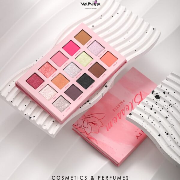 INFINITY BLOSSOM PALETTE انفينتي باليت ايشدو