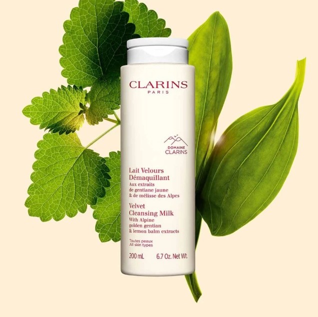 CLARINS Cleansing Milk كلارنس غسول حليبي للبشرة