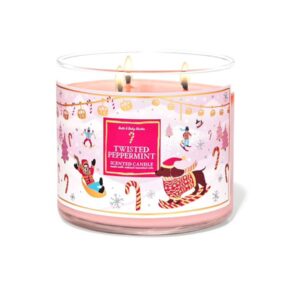 BATH AND BODY WORKSTwisted peppermint candle, باث اند بدي وركس شموع معطر