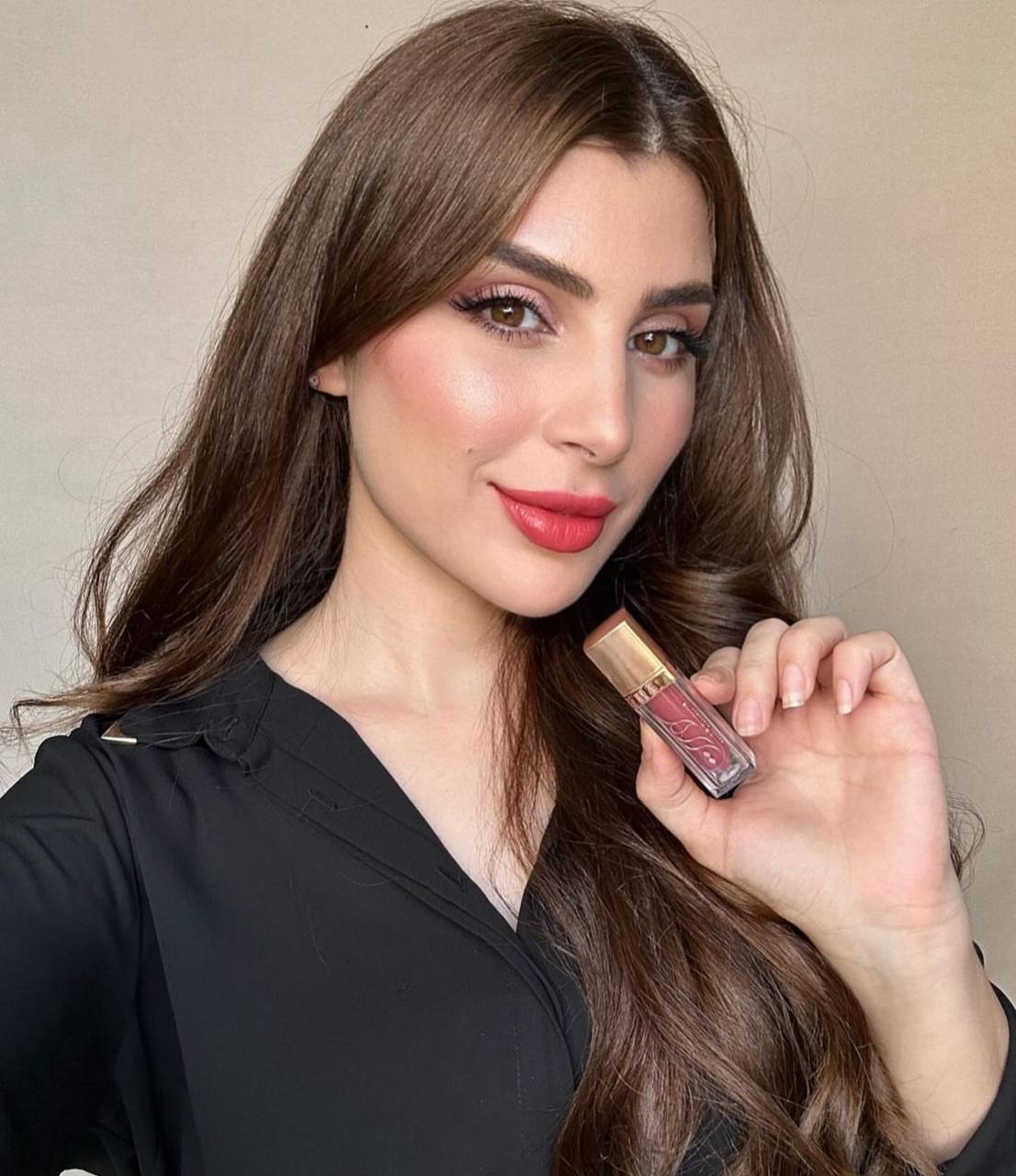 Hadeel Alazawey هديل العزاوي