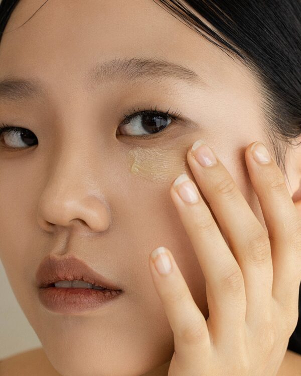 Beauty of Joseon Revive eye serum : Ginseng + Retinal بيوتي اوف جوسون كريم العين بالريتينول و الجينسنغ