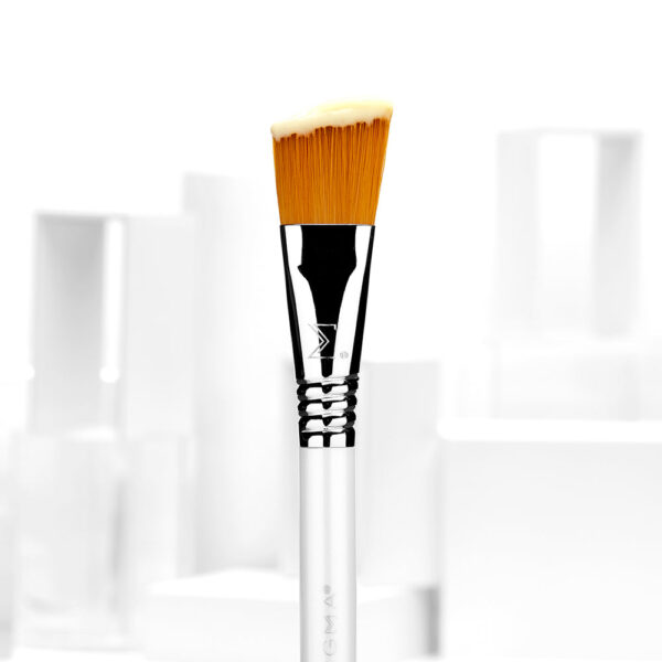 SIGMA S05 MOISTURIZER™ BRUSH سيجما فرشاة تطبيق مرطب الوجه