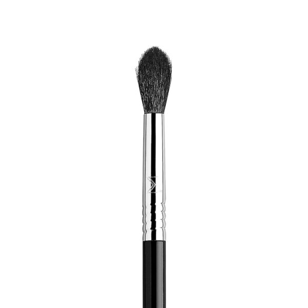 SIGMA E45 MAX SMALL TAPERED BLENDING BRUSH سيجما فرشاة دمج وتوزيع ظلال العيون