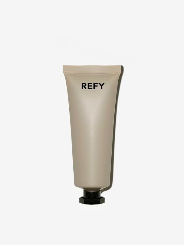 REFY BEAUTY GLOSS HIGHLIGHTER Non-stick liquid face highlighter ريفاي بيوتي هايلايتر وجه سائل غير لاصق.