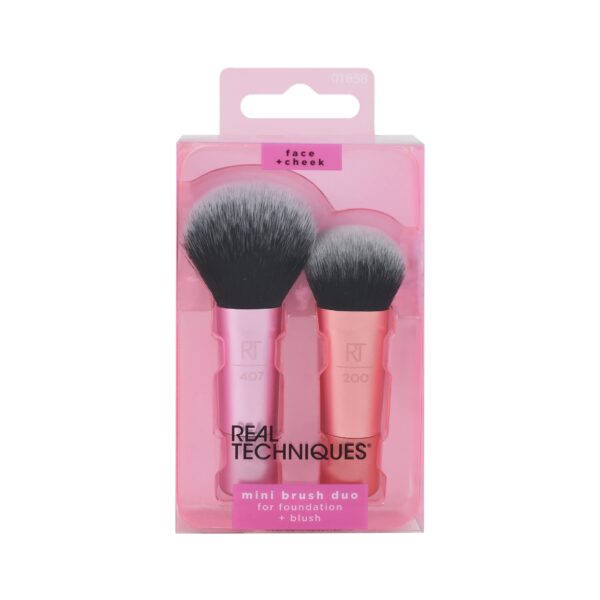 Real Techniques Mini Foundation Brush and Blush Duo ريل تكنيك فرشاة كريم الأساس الصغيرة وأحمر الخدود الثنائي