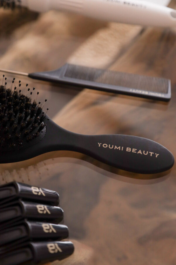 Youmi Beauty Hair Brush يومي بيوتي فرشاة شعر