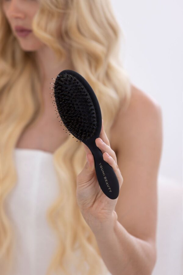 Youmi Beauty Hair Brush يومي بيوتي فرشاة شعر