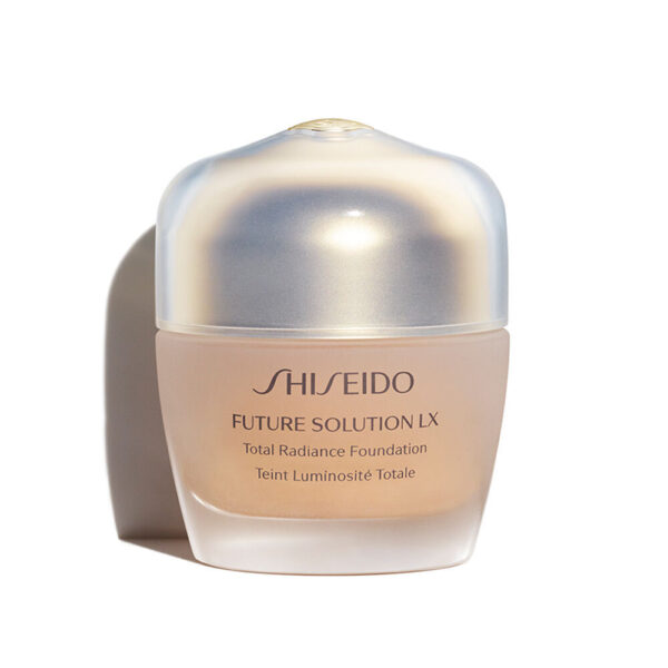 SHISEIDO Future Solution LX Total Radiance Foundation SPF 20 شيسيدو كريم أساس معالج للبشرة