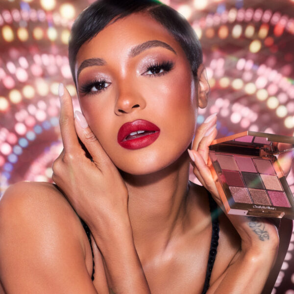 Charlotte Tilbury PILLOW TALK BEAUTYVERSE LOVE PALETTE LIMITED EDITION EYESHADOW PALETTE إصدار محدود من لوحة ظلال العيون