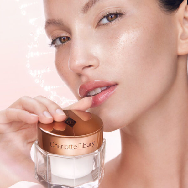 CHARLOTTE TILBURY CHARLOTTE'S MAGIC CREAM 30 ML MOISTURISER تشارلوت مرطب للبشرة