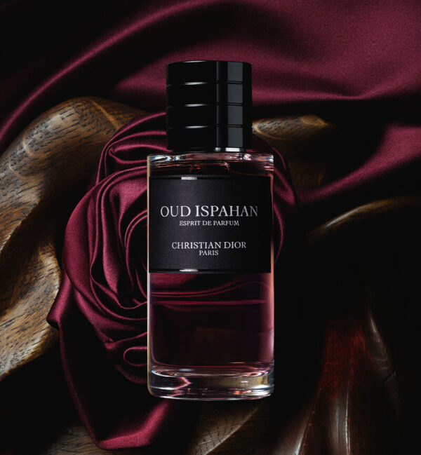 Oud Ispahan Esprit De Parfum Dior for women and men ديور عطر للنساء والرجال