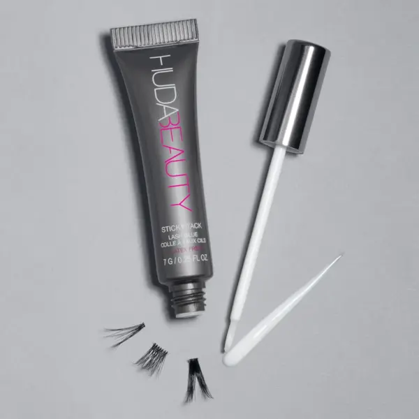 Huda Beauty Sticky Tack Latex-Free Lash Glue 7g هدى بيوتي لاصق رموش - Image 2