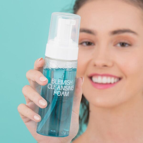 YOUTH LAB BLEMISH CLEANSING FOAM - OILY SKIN 150 يوث لاب غسول للبشرة الدهنية المعرضة للشوائب - Image 2