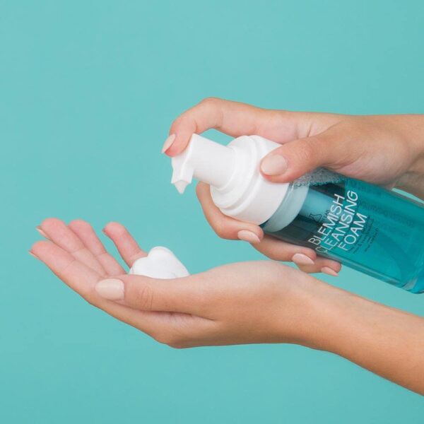 YOUTH LAB BLEMISH CLEANSING FOAM - OILY SKIN 150 يوث لاب غسول للبشرة الدهنية المعرضة للشوائب - Image 3