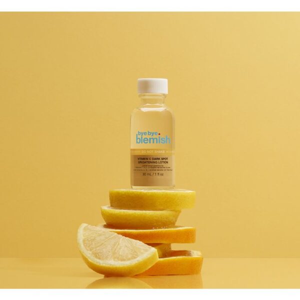 BYE BYE BLEMISH VITAMIN C DARK SPOT BRIGHTENING LOTION 30ml ‎لوشن فيتامين سي لتفتيح البقع الداكنة - Image 2