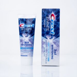 CREST 3D WHITE Toothpasteكرست معجون أسنان أنتعاش التبريد