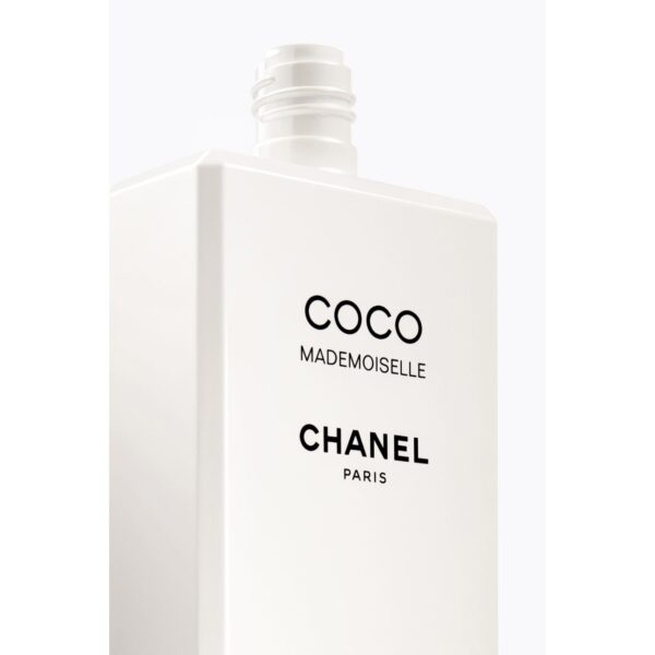 CHANEL COCO MADEMOISELLE MOISTURISING BODY LOTION 200ml  كوكو شانيل مادمازيل لوشن للجسم - Image 2