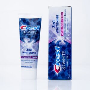 CREST 3D WHITE Toothpaste كرست معجون أسنان أنتعاش الحياة