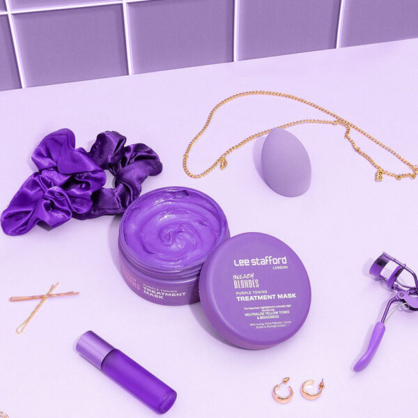LEE STAFFORD Bleach Blondes Purple Toning Treatment Mask قناع بليتش أشقر أرجواني لعلاج وتقوية الشعر - Image 4