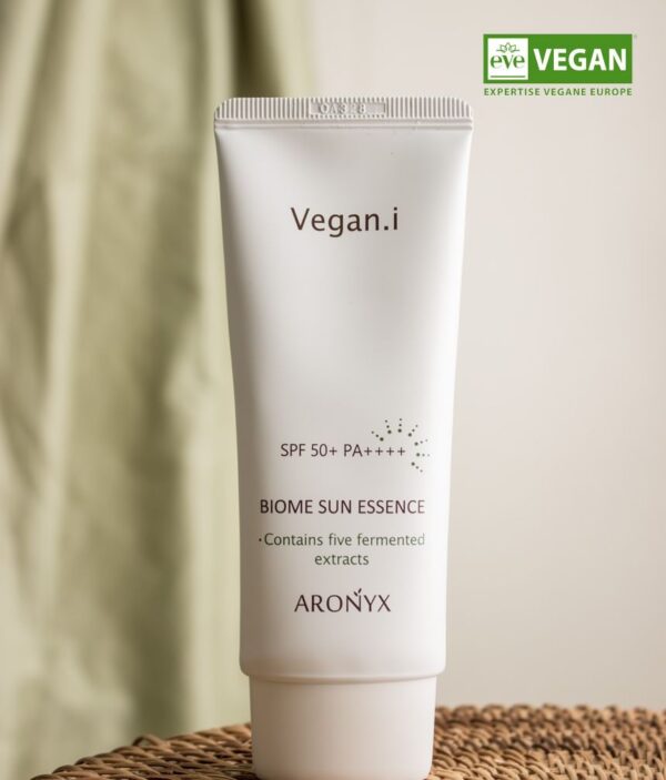 ARONYX Vegan.i Biome Sun Essence spf50 واقي حماية من اشعة الشمس