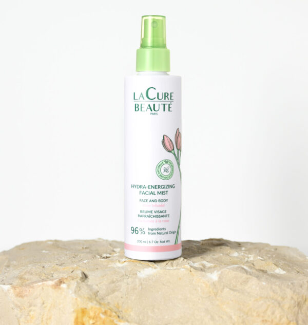 LA CURE BEAUTÉ Hydra-Energizing Thermal Mist 200ml رذاذ حراري منشط للهيدرا - Image 2