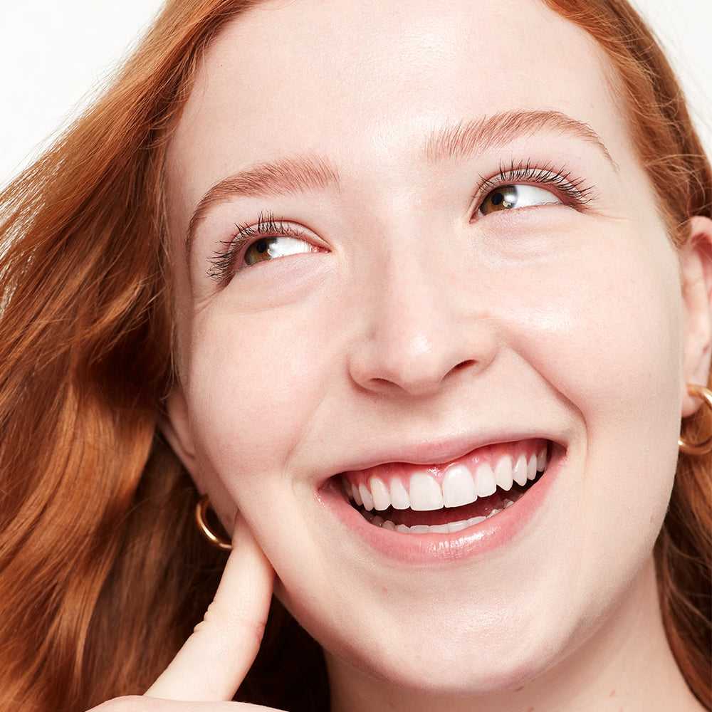 SAIE GLOWY SUPER SKIN TINT FOUNDATION كريم أساس متوهج للبشرة - Image 2