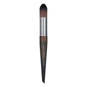 MAKE UP FOR EVER Precision Foundation Brush - Small - 100 ميك اب فور ايفر فرشاة كريم اساس