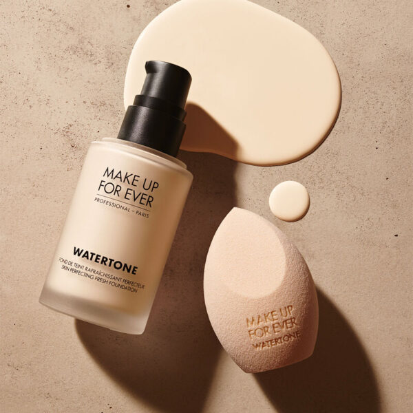 MAKE UP FOR EVER HD SKIN FOUNDATION SPONGE FOUNDATION APPLICATION ميك اب فور ايفر اسفنجة تطبيق كريم الاساس - Image 2