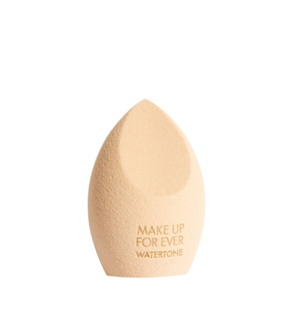 MAKE UP FOR EVER HD SKIN FOUNDATION SPONGE FOUNDATION APPLICATION ميك اب فور ايفر اسفنجة تطبيق كريم الاساس