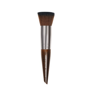 MAKE UP FOR EVER BUFFER BLUSH BRUSH - 154 ميك اب فور ايفر فرشاة احمر خدود