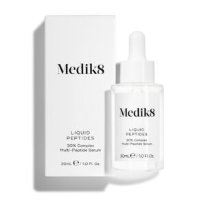 Medik8  LIQUID PEPTIDES  30% Complex Multi-Peptide Serum  30mLe/1.0 ببتيدات سائلة™ سيروم مُركّب متعدد الببتيدات