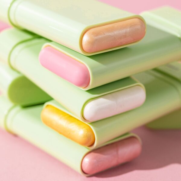 PIXI On-the-Glow SuperGlow هايلايتر ستك للبشرة - Image 3