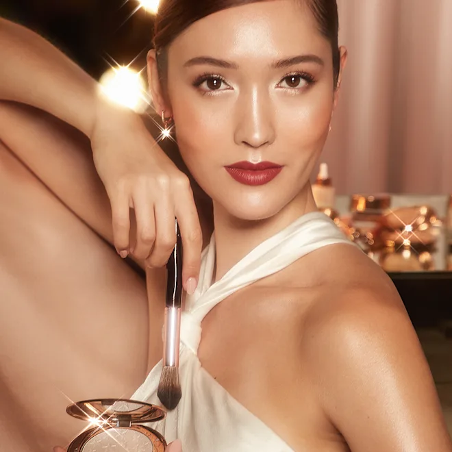 Charlotte Tilbury Glow Glide Face Architect Highlighter Moonlit Glow شارلوت تيلبوري هايلايتر جلو جلايد فيس آركيتيكت - Image 2