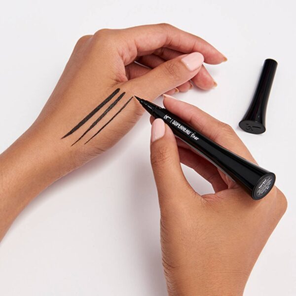 It cosmetics SUPERHERO LIQUID EYELINER PEN سوبر هيرو ايلاينر مقاوم للماء - Image 3