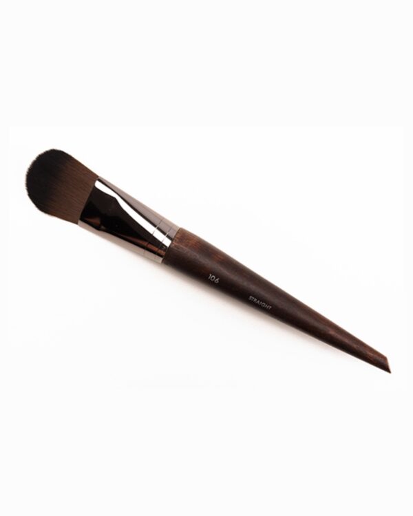 MAKE UP FOR EVER FOUNDATION BRUSH - MEDIUM - 106 ميك اب فور ايفر فرشاة كريم اساس