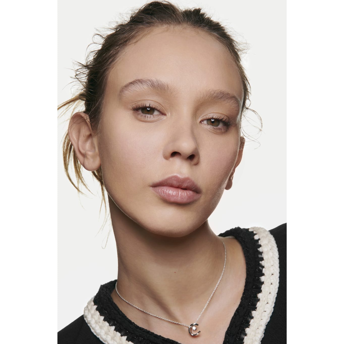 CHANEL ULTRA LE TEINT Ultrawear All-Day Comfort Flawless Finish Foundation شانيل كريم أساس ألترا للبشرة - Image 3