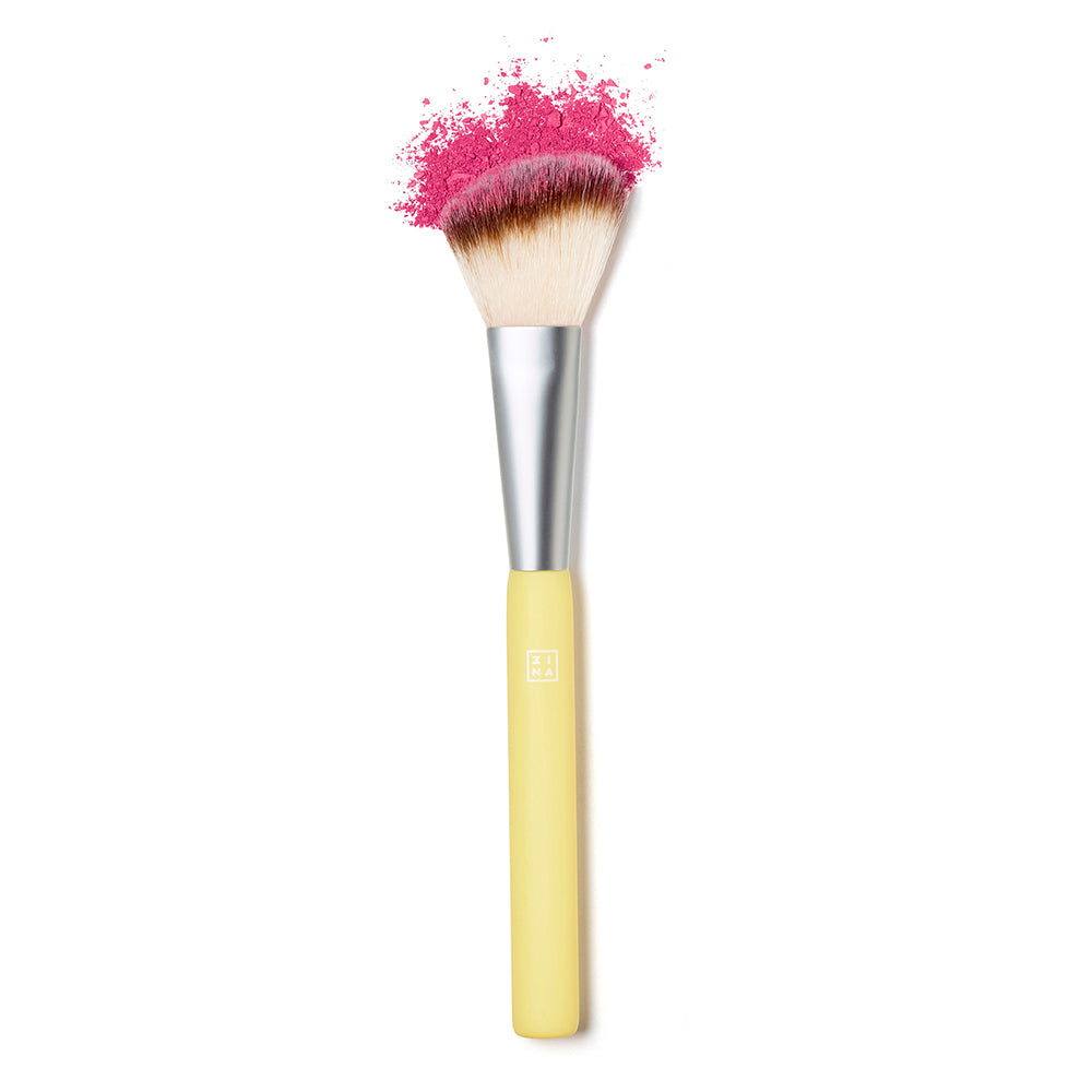3INA THE ANGLE BLUSH BRUSH فرشاة م احمر خدود للبشرة - Image 3