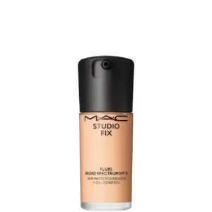 MAC STUDIO FIX FLUID SPF 15 24HR MATTE FOUNDATION + OIL CONTROL-N5 كريم أساس ستوديو فيكس السائل بعامل حماية من الشمس 15، يدوم 24 ساعة، غير لامع